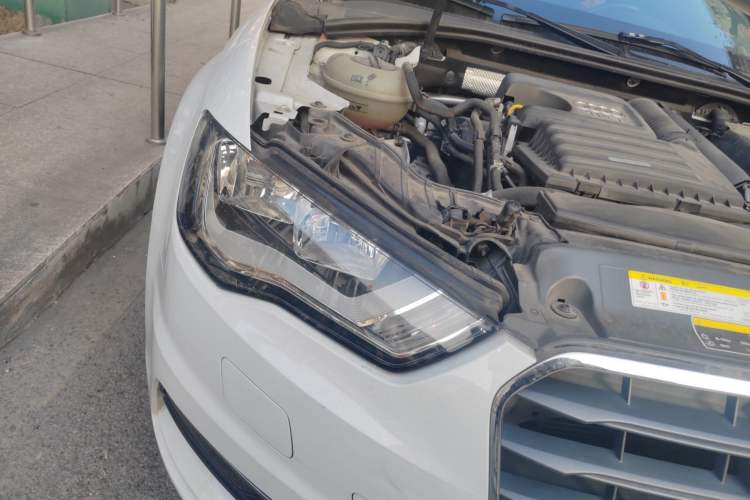 Used Audi A3 2016 Limousine 35 TFSI Ambition Edition Right Front Headlight