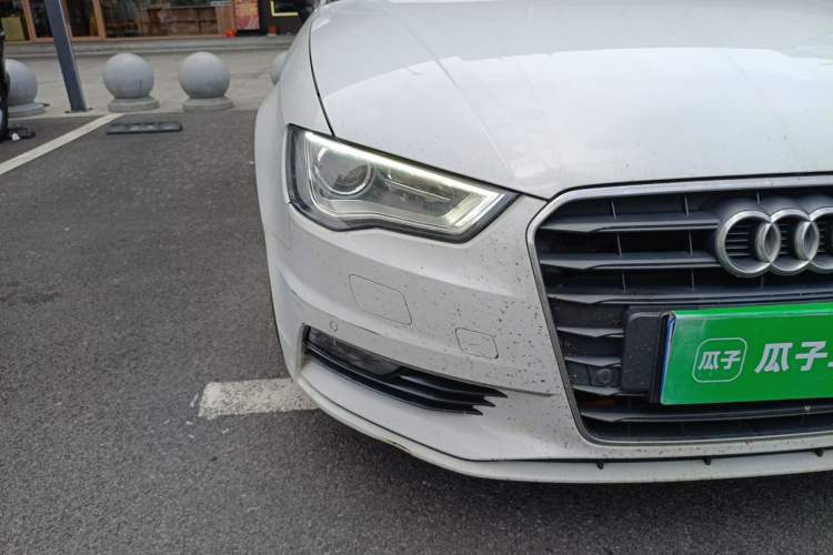 Used Audi A3 2016 Limousine 35 TFSI Style Edition Right Front Headlight