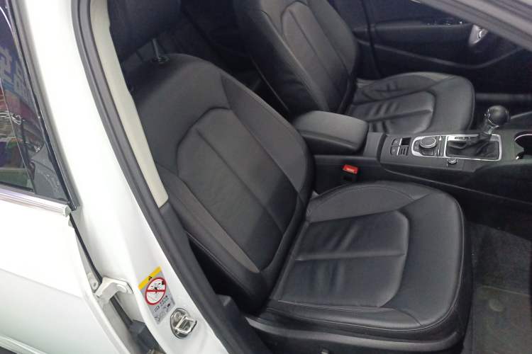 Used Audi A3 2016 Sportback 35 TFSI Style Edition Right Front Seat