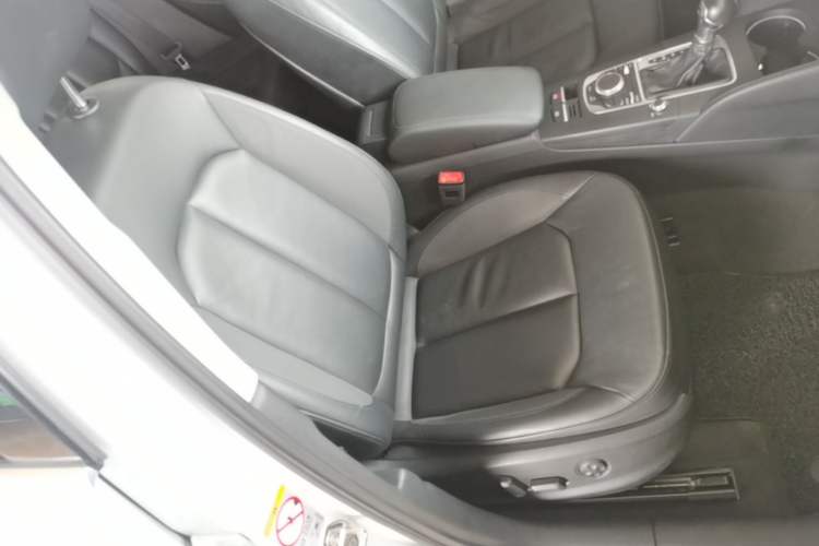 Used Audi A3 2016 Sportback 35 TFSI Style Edition Right Front Seat