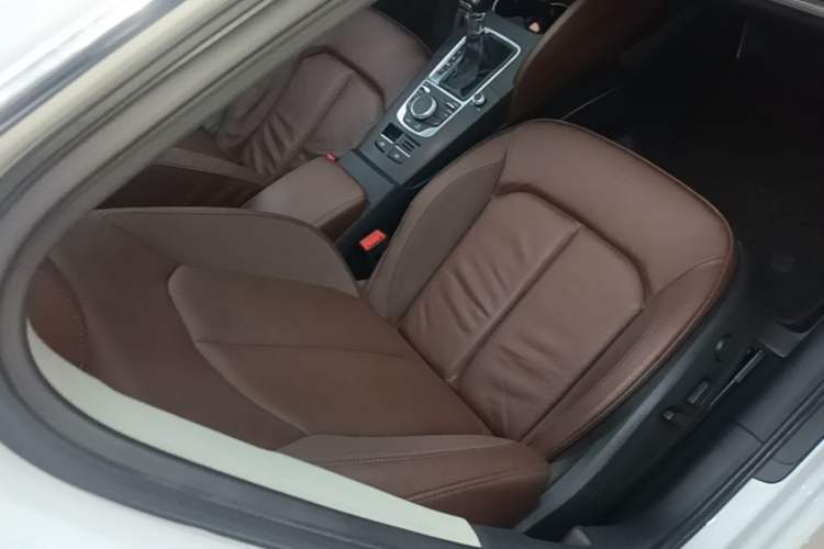 Used Audi A3 2016 Sportback 35 TFSI Style Edition Right Front Seat