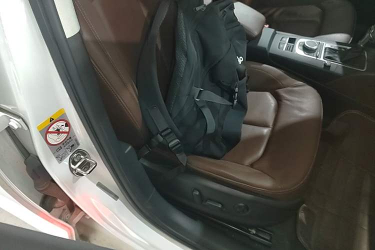 Used Audi A3 2016 Limousine 35 TFSI Style Edition Right Front Seat