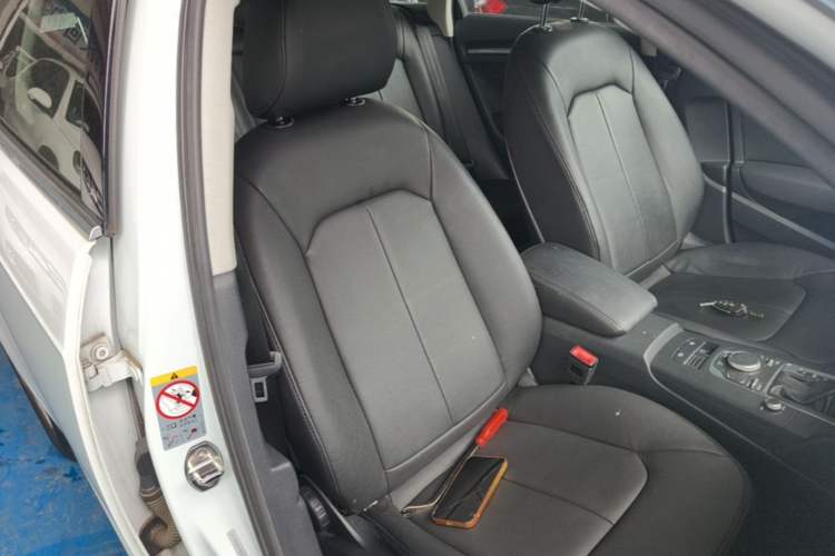 Used Audi A3 2016 Sportback 35 TFSI Ambition Right Front Seat