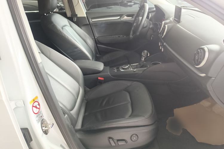 Used Audi A3 2016 Sportback 35 TFSI Style Edition Right Front Seat