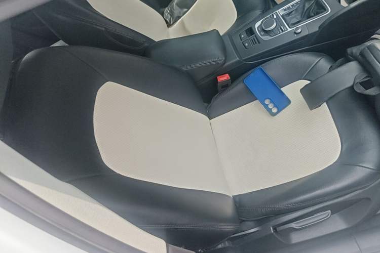 Used Audi A3 2016 Sportback 35 TFSI Ambition Edition Right Front Seat