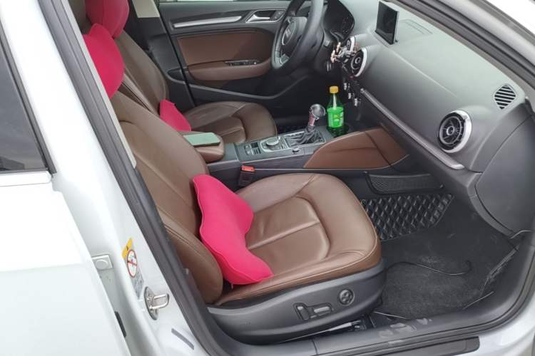 Used Audi A3 2016 Sportback 35 TFSI Style Edition Right Front Seat