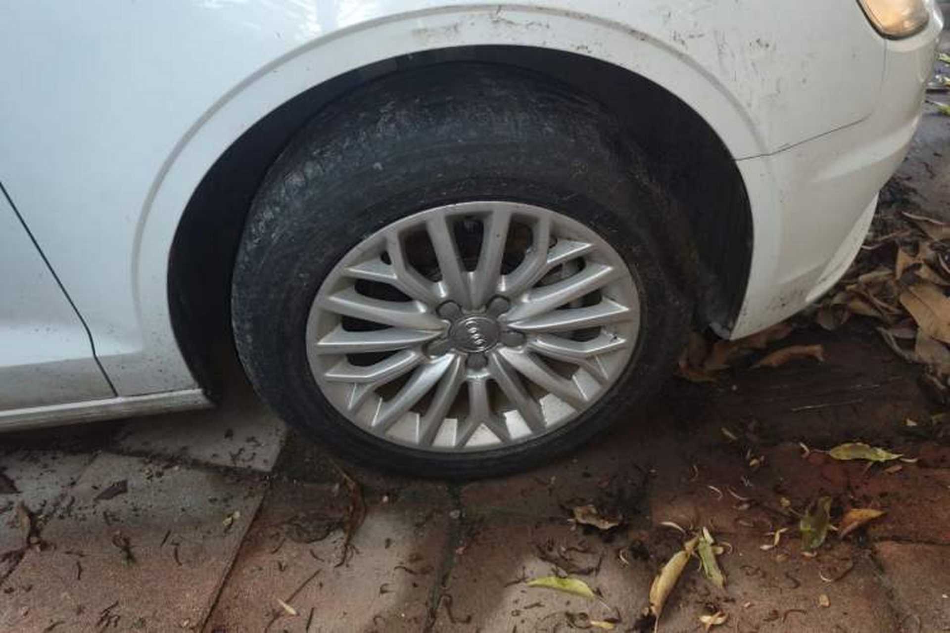 Used Audi A3 2016 Limousine 35 TFSI Ambition Edition Right Front Wheel Hub