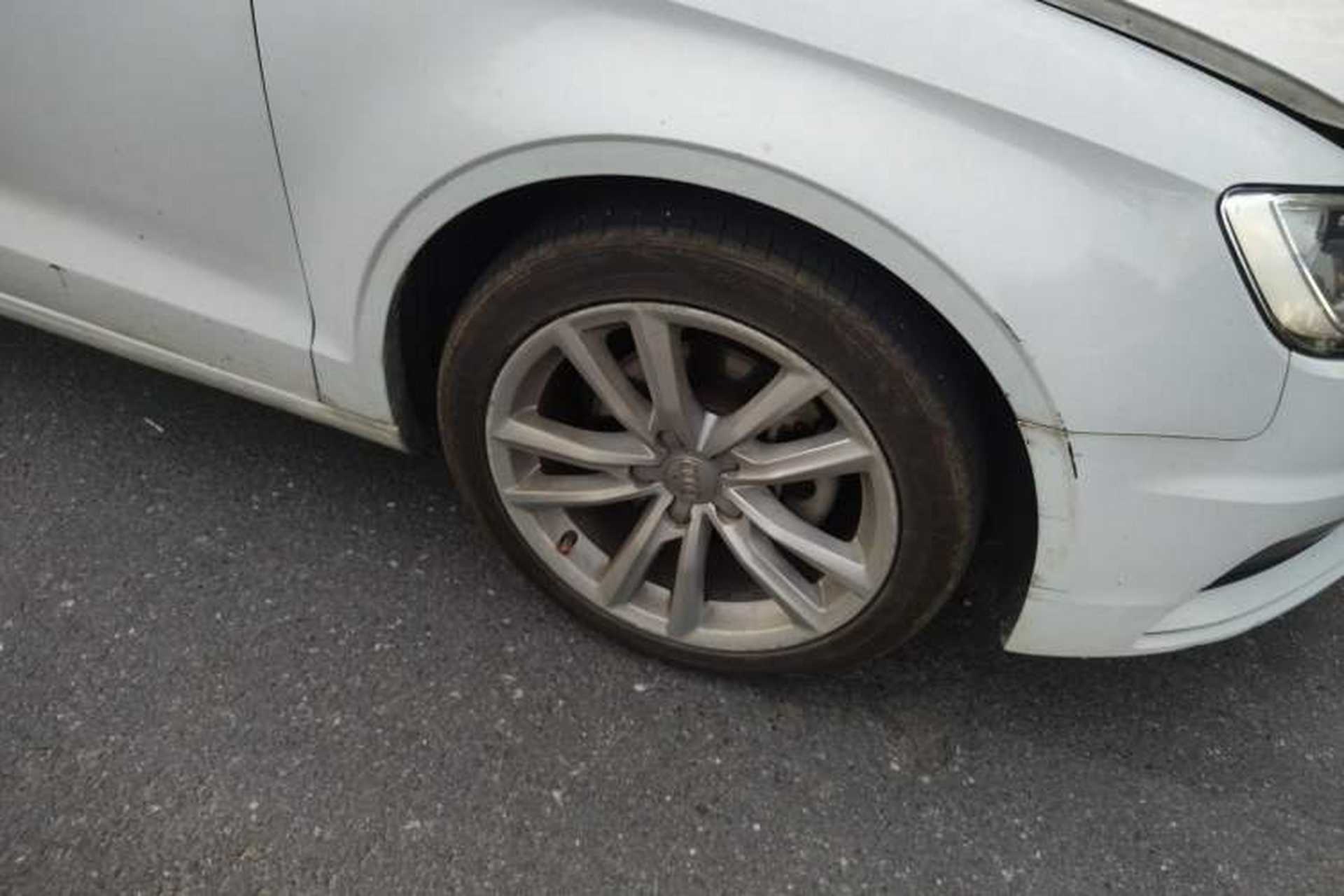 Used Audi A3 2016 Limousine 35 TFSI Style Edition Right Front Wheel Hub