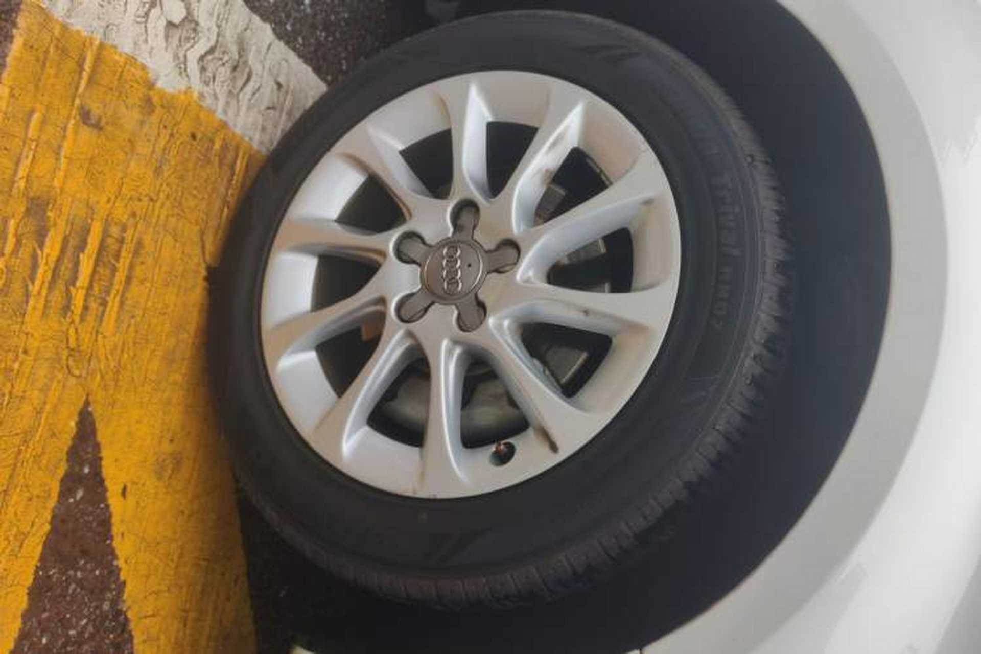 Used Audi A3 2016 Sportback 35 TFSI Ambition Edition Right Front Wheel Hub