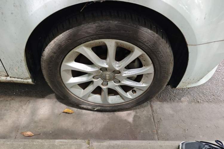 Used Audi A3 2016 Sportback 35 TFSI Ambition Right Front Wheel Hub