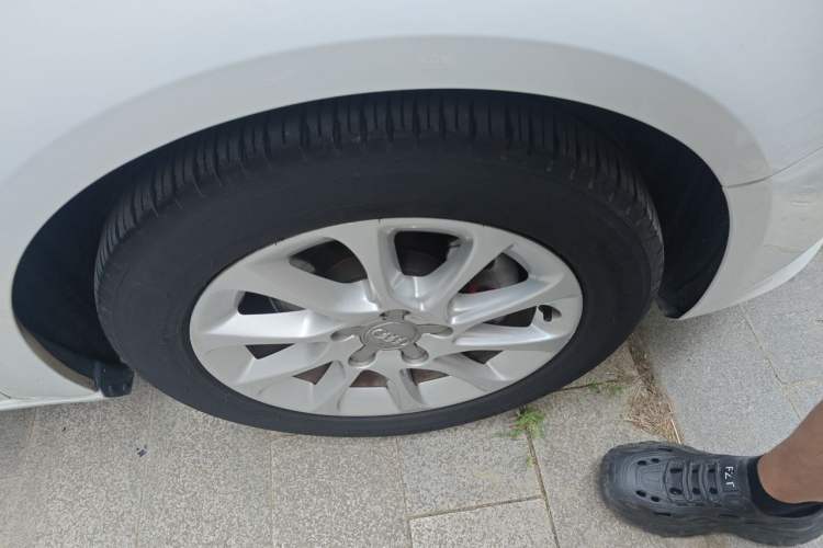 Used Audi A3 2016 Sportback 35 TFSI Ambition Right Front Wheel Hub