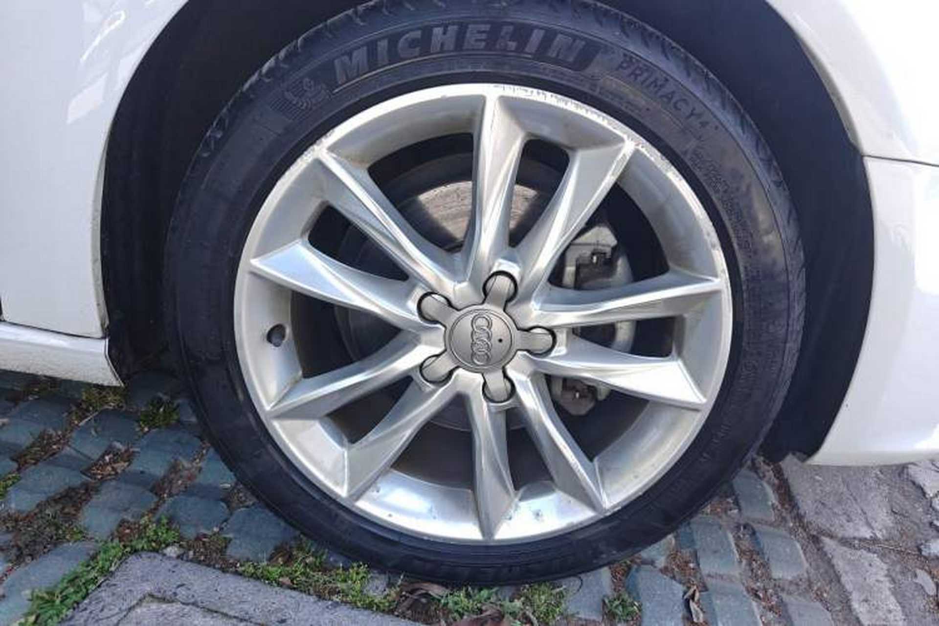 Used Audi A3 2016 Sportback 35 TFSI Style Edition Right Front Wheel Hub