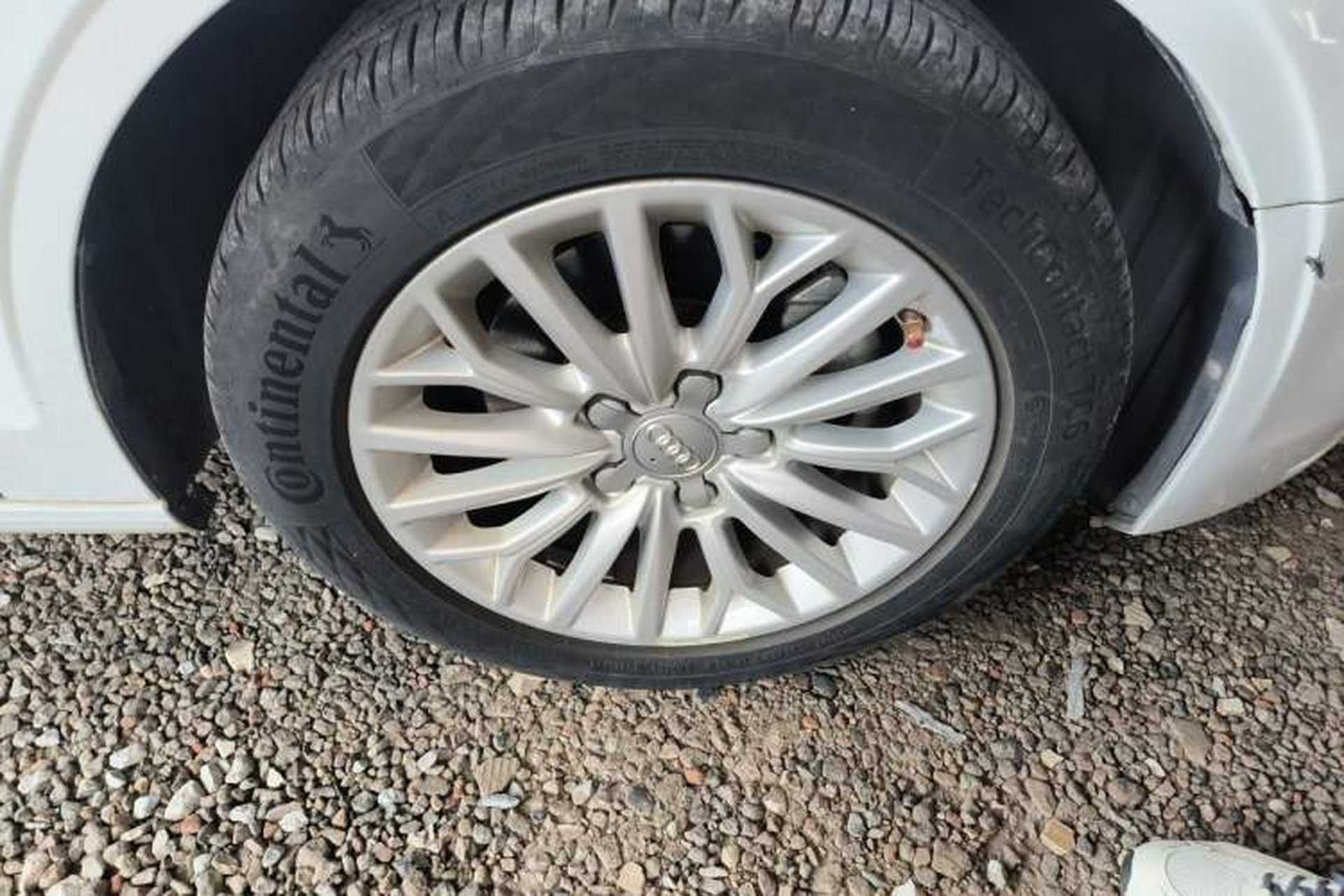 Used Audi A3 2016 Limousine 35 TFSI Prestige Edition Right Front Wheel Hub