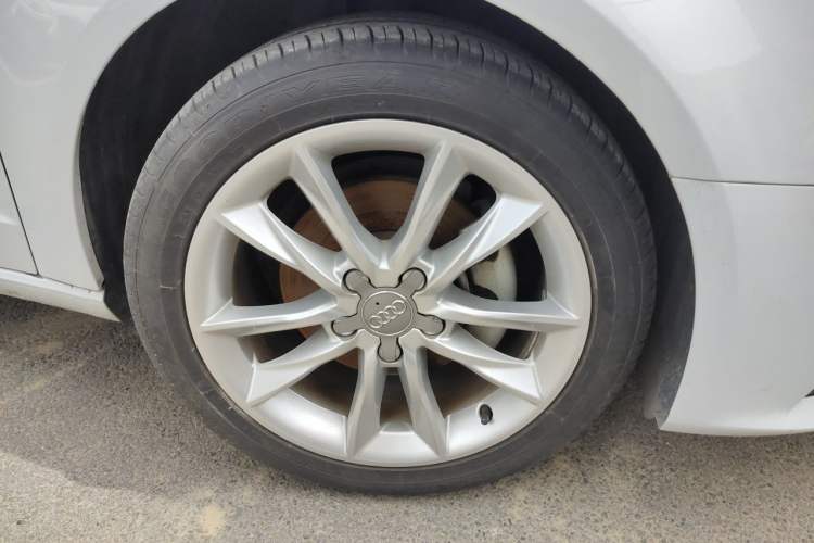 Used Audi A3 2016 Sportback 35 TFSI Style Edition Right Front Wheel Hub