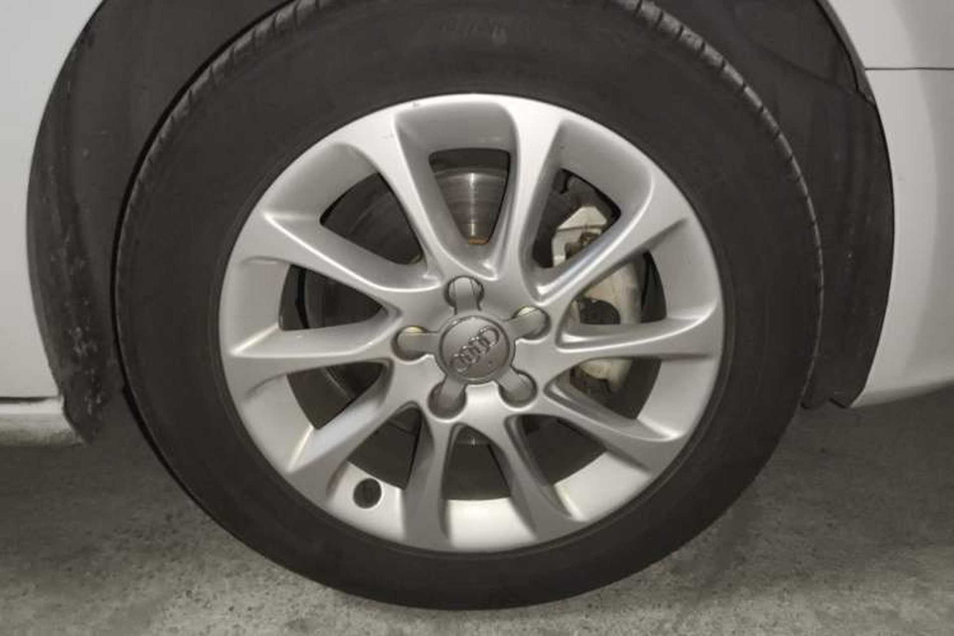 Used Audi A3 2016 Sportback 35 TFSI Ambition Right Front Wheel Hub