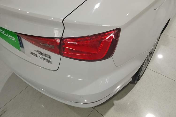Used Audi A3 2016 Limousine 35 TFSI Style Edition Right Rear Taillight