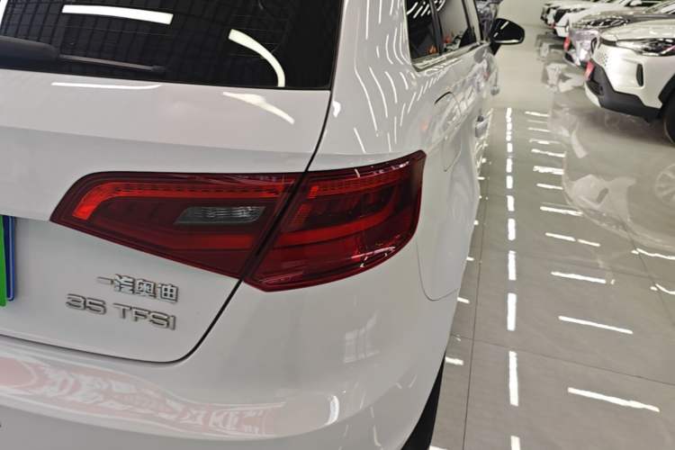 Used Audi A3 2016 Sportback 35 TFSI Style Edition Right Rear Taillight