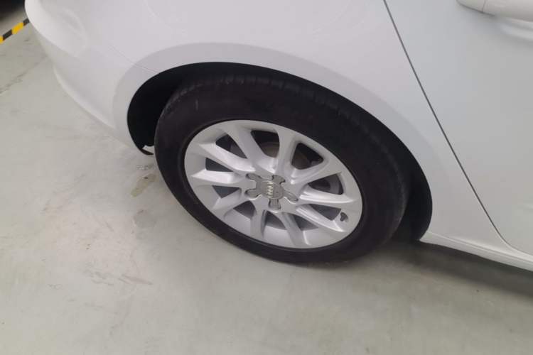 Used Audi A3 2016 Sportback 35 TFSI Ambition Right Rear Wheel Hub