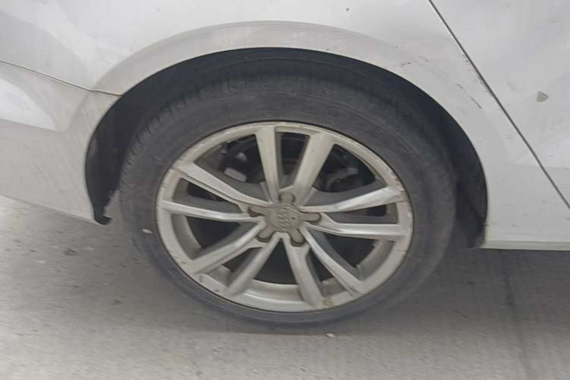 Used Audi A3 2016 Limousine 35 TFSI Style Edition Right Rear Wheel Hub