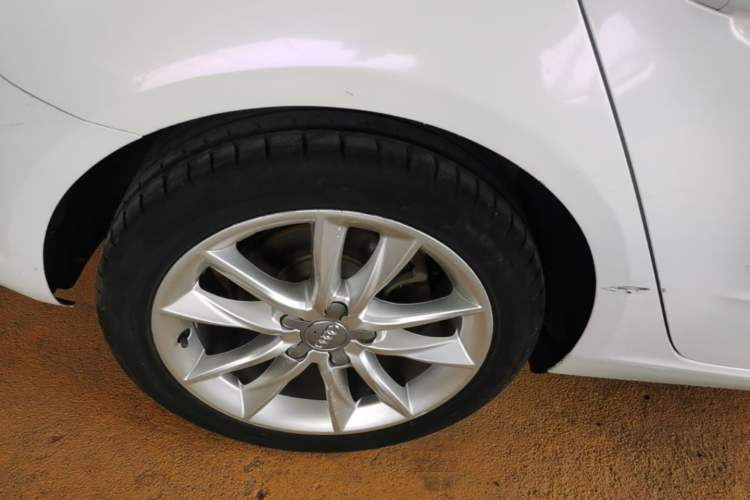 Used Audi A3 2016 Sportback 35 TFSI Style Edition Right Rear Wheel Hub