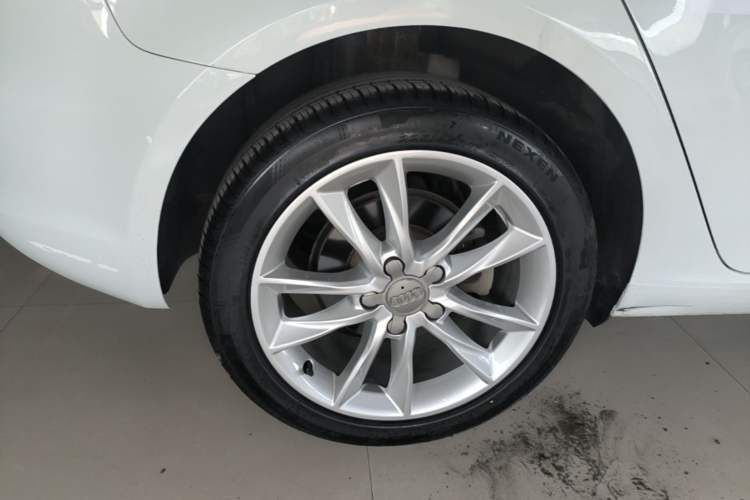 Used Audi A3 2016 Sportback 35 TFSI Style Edition Right Rear Wheel Hub