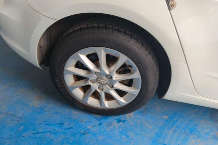 Used Audi A3 2016 Sportback 35 TFSI Ambition Right Rear Wheel Hub
