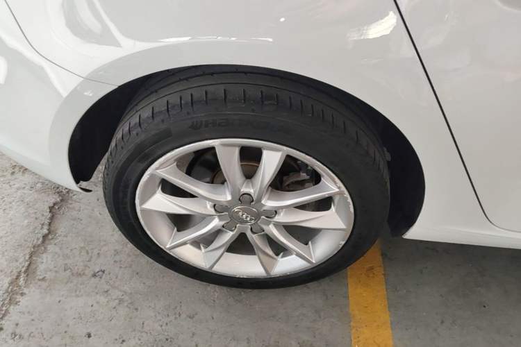 Used Audi A3 2016 Sportback 35 TFSI Style Edition Right Rear Wheel Hub