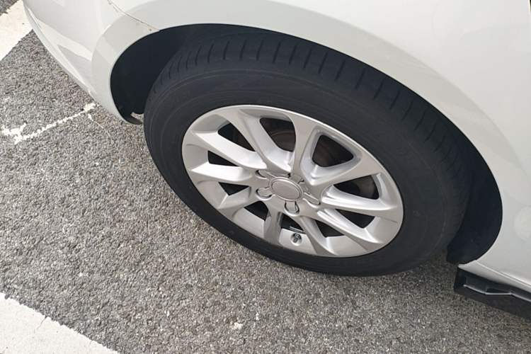 Used Audi A3 2016 Sportback 35 TFSI Ambition Right Rear Wheel Hub