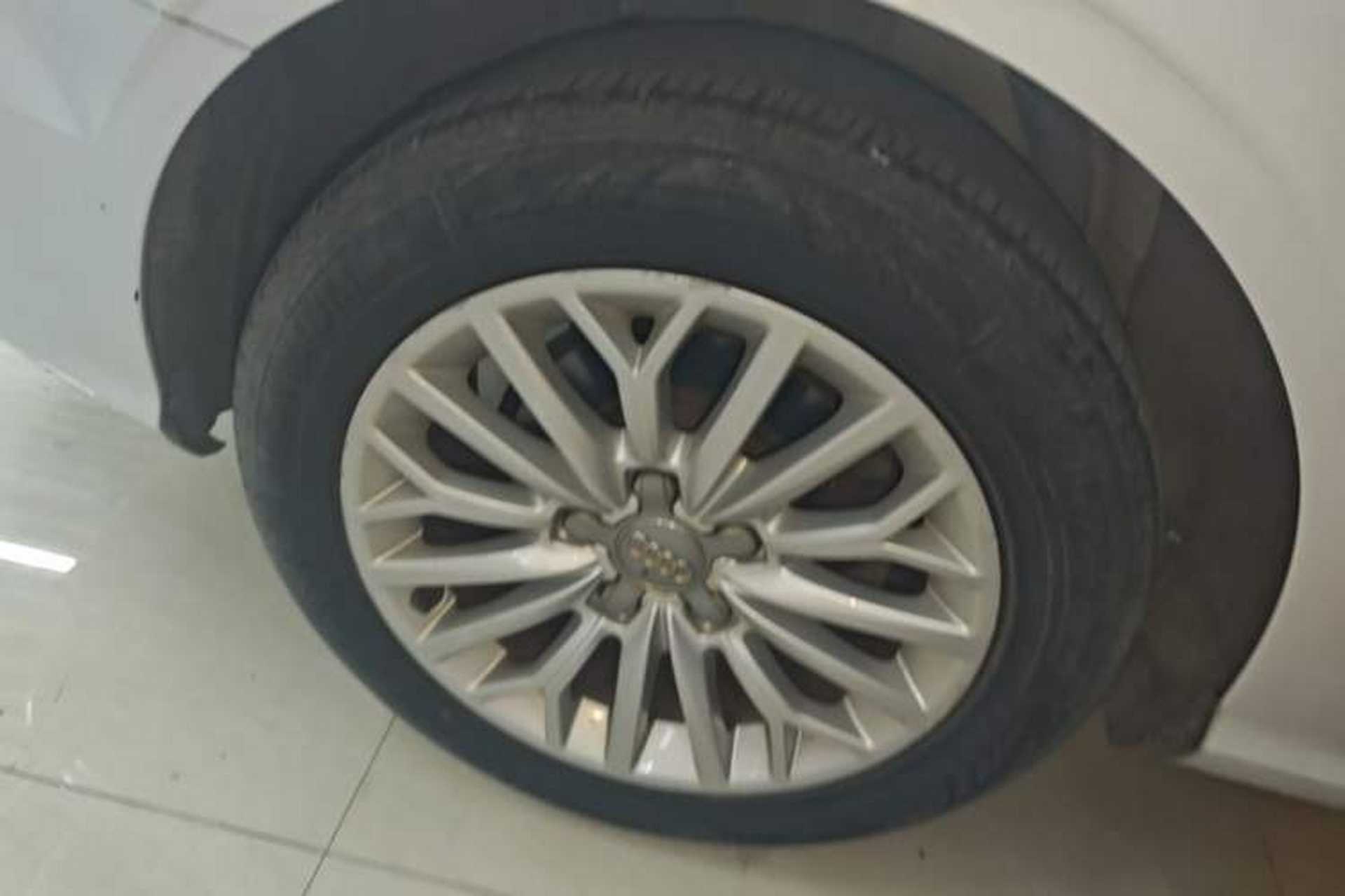 Used Audi A3 2016 Limousine 35 TFSI Ambition Edition Right Rear Wheel Hub