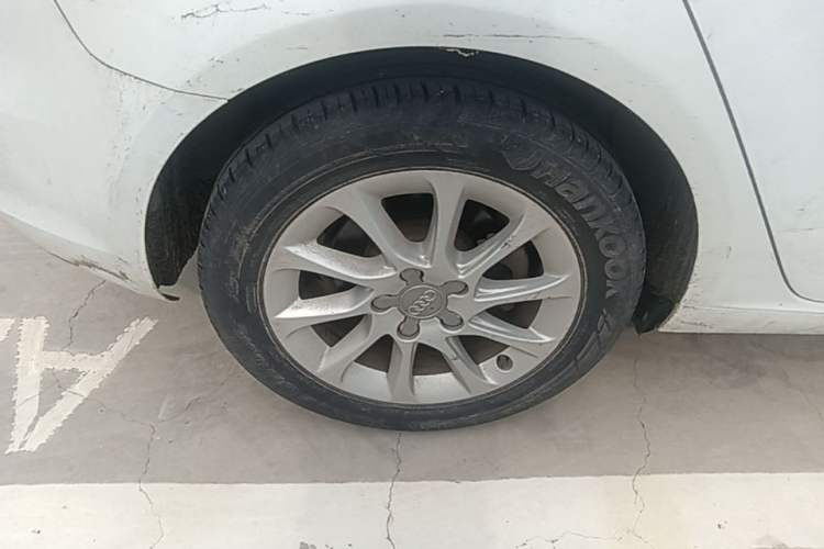 Used Audi A3 2016 Sportback 35 TFSI Ambition Right Rear Wheel Hub