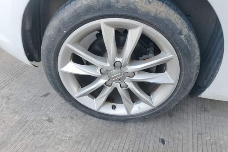Used Audi A3 2016 Sportback 35 TFSI Style Edition Right Rear Wheel Hub