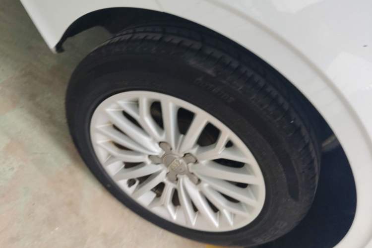 Used Audi A3 2016 Limousine 35 TFSI Prestige Edition Right Rear Wheel Hub