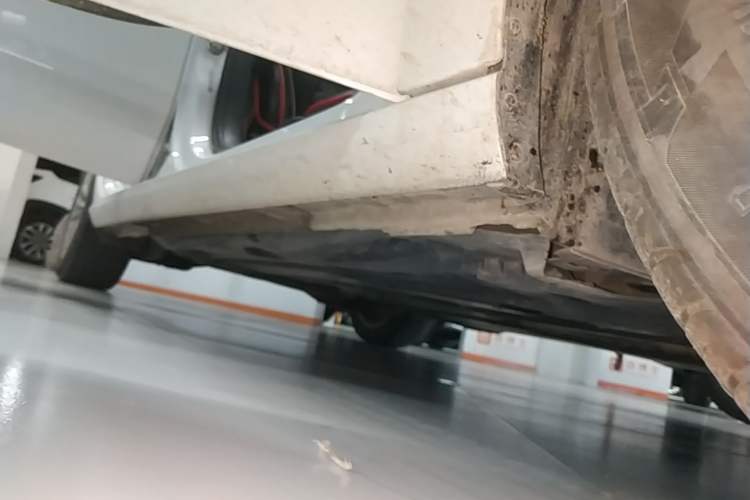 Used Audi A3 2016 Limousine 35 TFSI Ambition Edition Right Side Sill