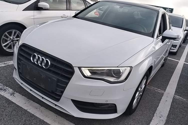 Used Audi A3 2016 Sportback 35 TFSI Ambition Guazi used car, China used car export, Used car for sale, Used Audi cars, Cheapest cars for sale