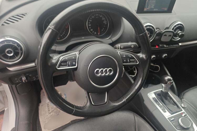 Used Audi A3 2016 Limousine 35 TFSI Prestige Edition Steering Wheel