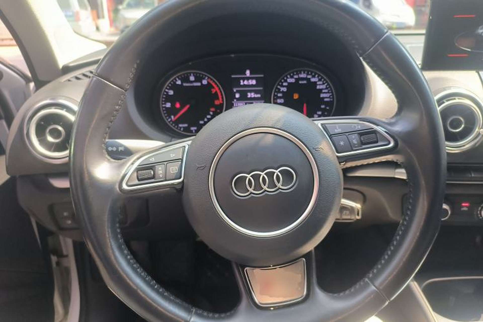 Used Audi A3 2016 Limousine 35 TFSI Ambition Edition Steering Wheel