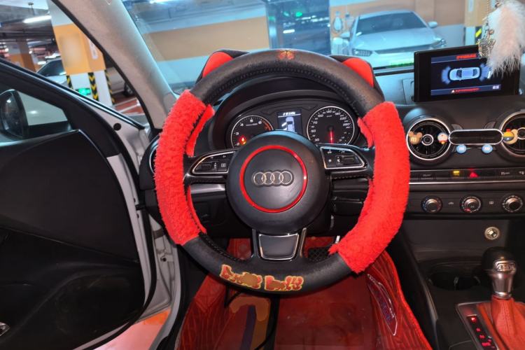 Used Audi A3 2016 Limousine 35 TFSI Prestige Edition Steering Wheel