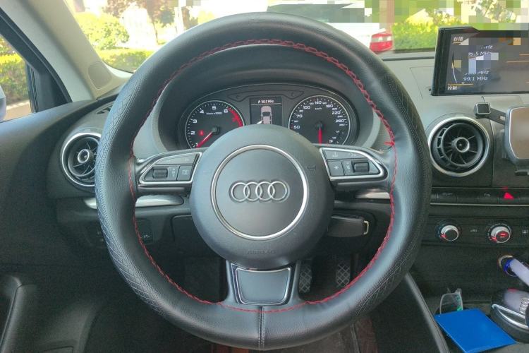 Used Audi A3 2016 Limousine 35 TFSI Prestige Edition Steering Wheel