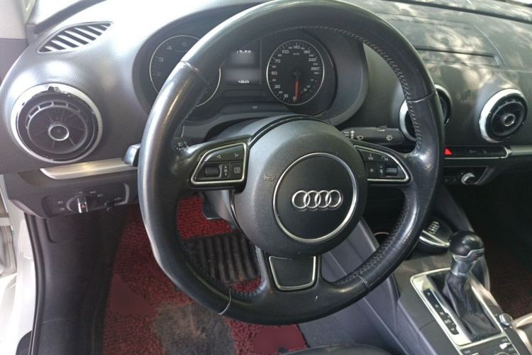 Used Audi A3 2016 Limousine 35 TFSI Style Edition Steering Wheel