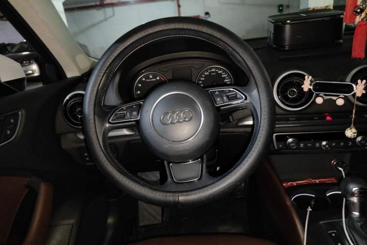 Used Audi A3 2016 Sportback 35 TFSI Style Edition Steering Wheel