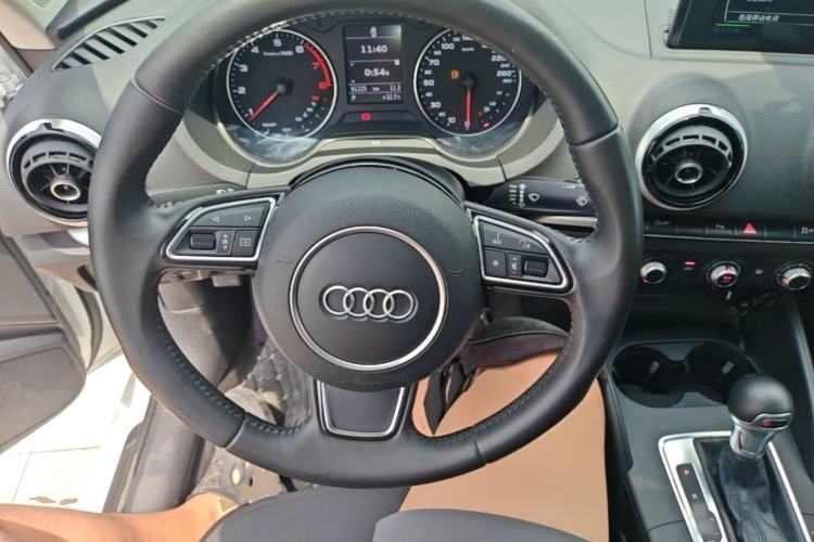 Used Audi A3 2016 Limousine 35 TFSI Prestige Edition Steering Wheel