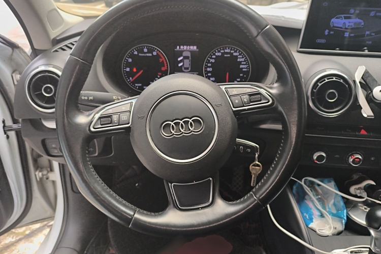 Used Audi A3 2016 Limousine 35 TFSI Prestige Edition Steering Wheel