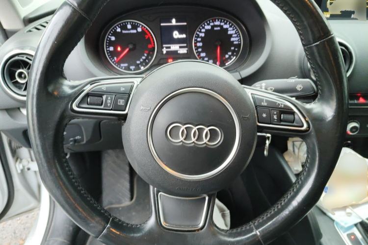 Used Audi A3 2016 Limousine 35 TFSI Prestige Edition Steering Wheel