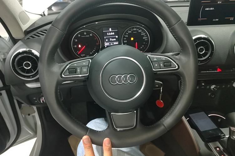 Used Audi A3 2016 Limousine 35 TFSI Style Edition Steering Wheel