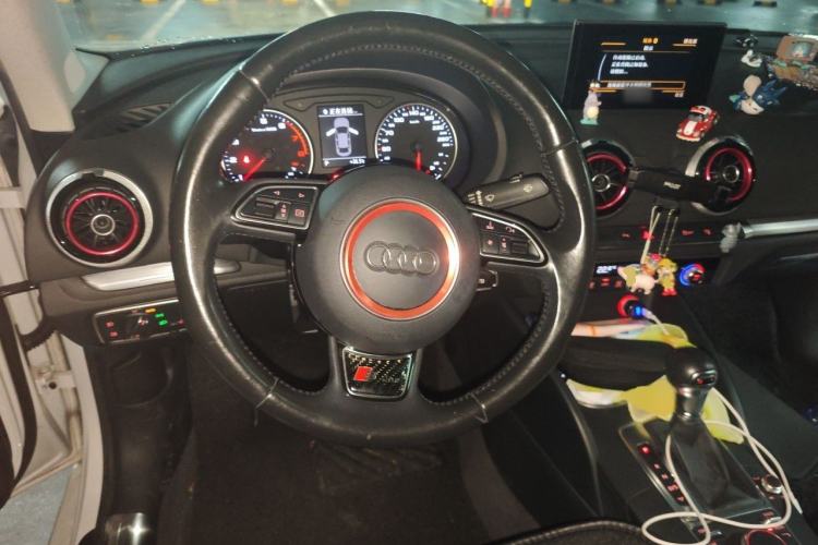 Used Audi A3 2016 Limousine 35 TFSI Style Edition Steering Wheel