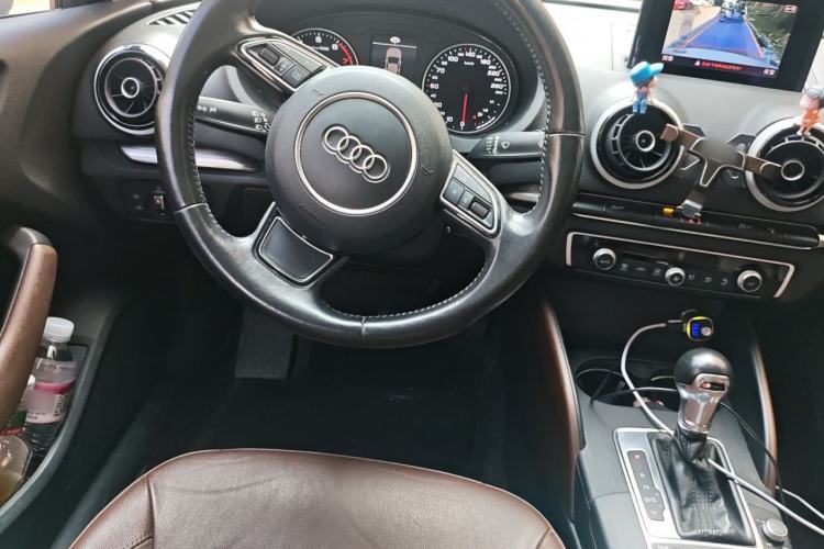 Used Audi A3 2016 Limousine 35 TFSI Style Edition Steering Wheel