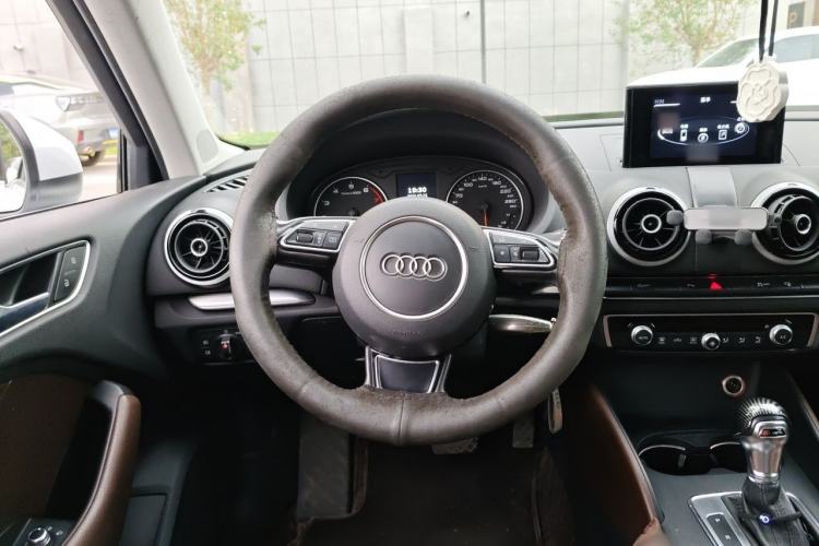 Used Audi A3 2016 Sportback 35 TFSI Style Edition Steering Wheel