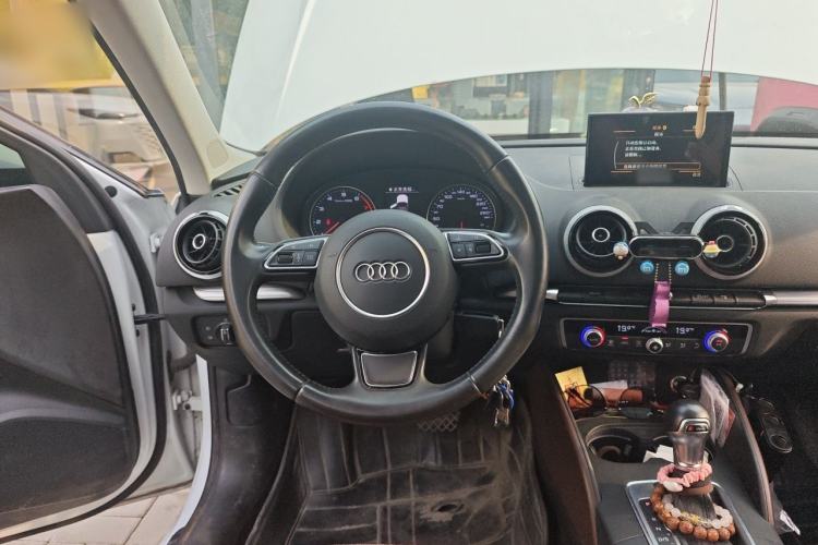 Used Audi A3 2016 Sportback 35 TFSI Style Edition Steering Wheel