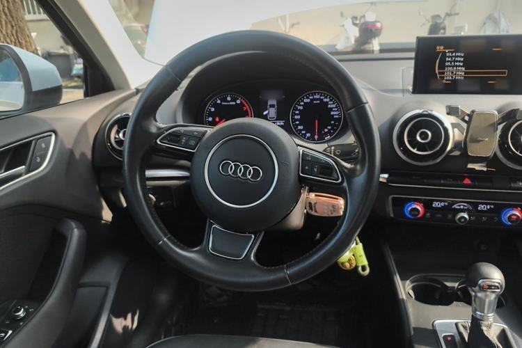 Used Audi A3 2016 Sportback 35 TFSI Style Edition Steering Wheel