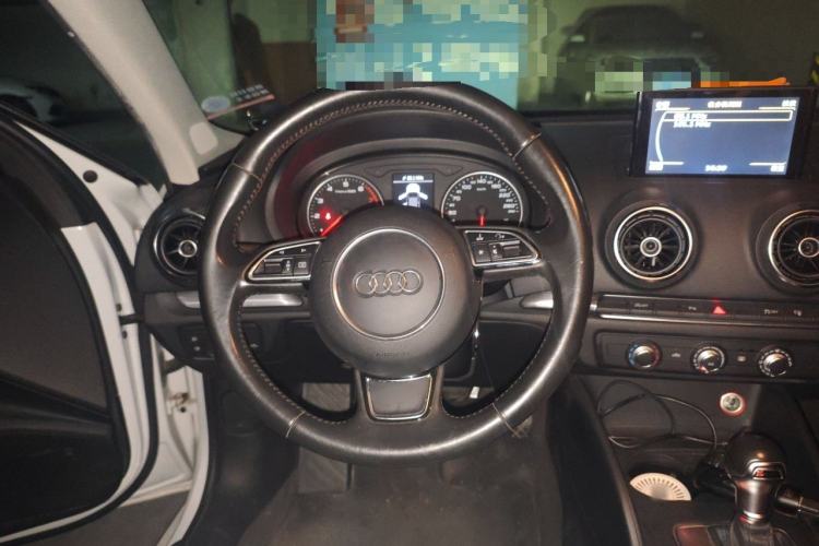 Used Audi A3 2016 Limousine 35 TFSI Prestige Edition Steering Wheel